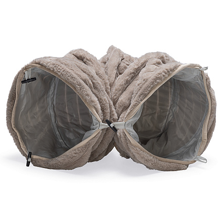 Designed by Lotte Kattentunnel Reza Beige